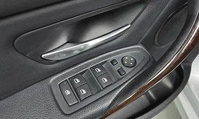 BMW 3-Series 2015, 150502 км, за 7900000 KRW - фото 15