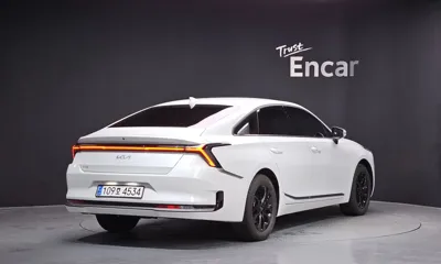 Kia K8 2025, 7161 км, за 42050000 KRW