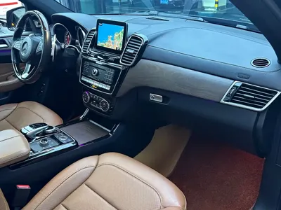 Mercedes-Benz GLS 2018, 230000 км, за 258000 CNY - фото 12