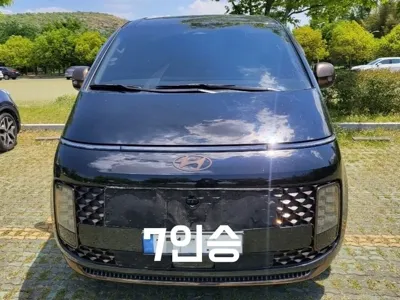 Hyundai Staria · 2025 год