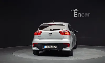 Kia Pride 2017, 188161 км, за 4900000 KRW