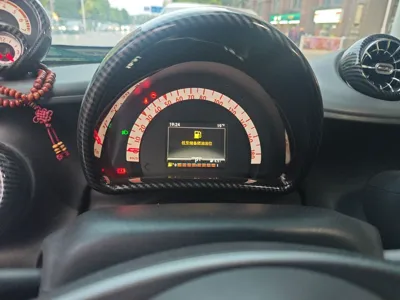 Smart Fortwo 2015, 104900 км, за 35368.58 CNY - фото 12