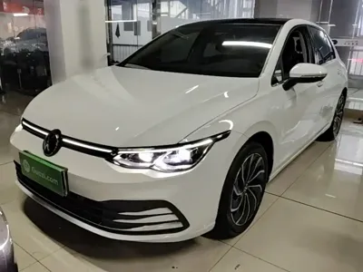 Volkswagen Golf · 2021 год