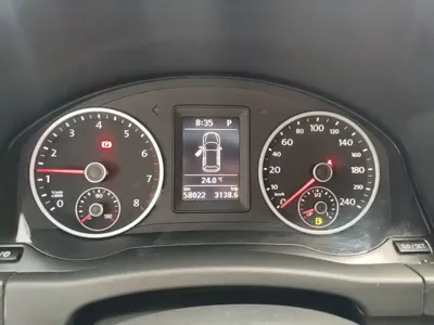 Volkswagen Tiguan 2016, 58000 км, за 62400 CNY - фото 12