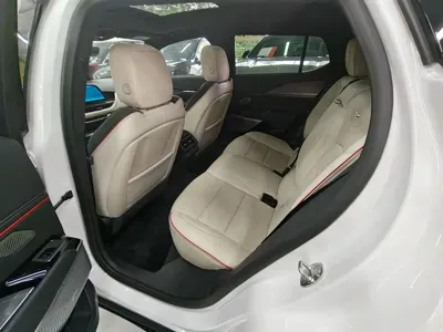 Cadillac GT4 2024, 11000 км, за 149800 CNY - фото 8