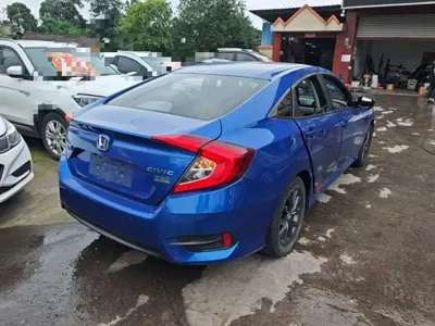 Honda Civic 2019, 80200 км, за 60900 CNY - фото 7