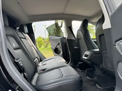 Tesla Model Y 2023, 46000 км, за 145800 CNY - фото 16