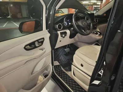 Mercedes-Benz V-Class 2018, 42900 км, за 134000 CNY - фото 14