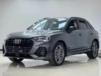 Audi Q3 · 2022 год