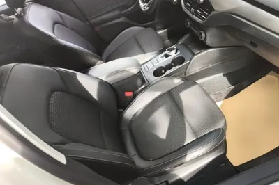 Ford Focus 2019, 77800 км, за 51059.55 CNY - фото 23