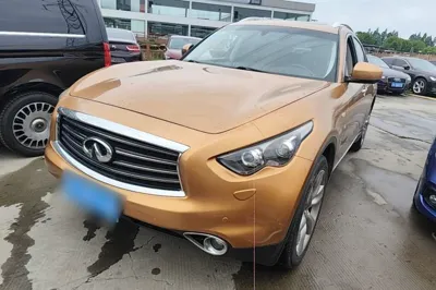 Infiniti QX70 · 2013 год