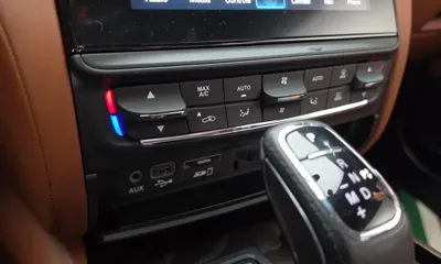 Maserati Quattroporte 2019, 133780 км, за 31900000 KRW - фото 32