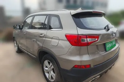 Changan CS75 2016, 126700 км, за 23658.21 CNY
