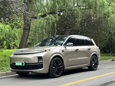 Li Auto Li L9 · 2023 год
