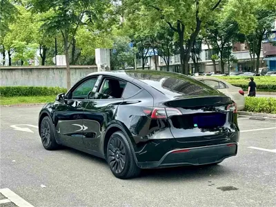Tesla Model Y 2022, 173000 км, за 118800 CNY - фото 9