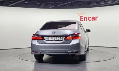 Honda Accord 2017, 107700 км, за 9900000 KRW