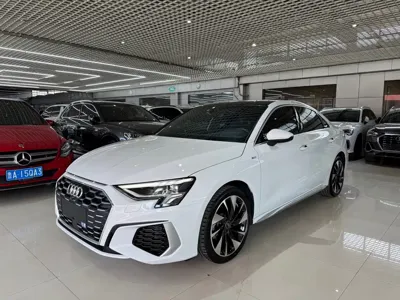 Audi A3 · 2022 год