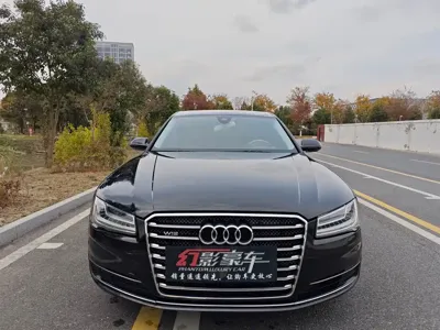 Audi A8 2016, 153000 км, за 137000 CNY - фото 2
