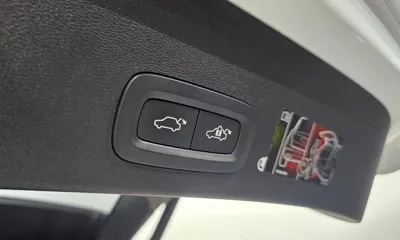 Volvo XC40 2020, 88486 км, за 24990000 KRW - фото 20