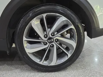 Kia Niro 2017, 189156 км, за 8200000 KRW - фото 20