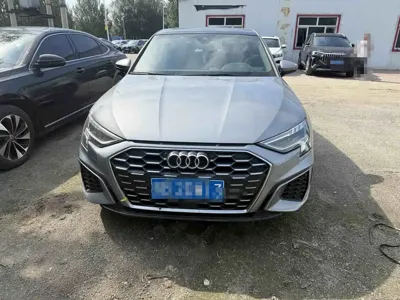 Audi A3 · 2022 год