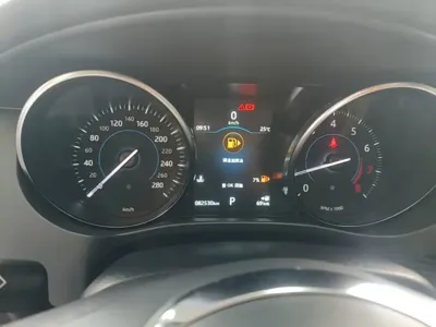 Jaguar F-Pace 2021, 82500 км, за 122100 CNY - фото 8