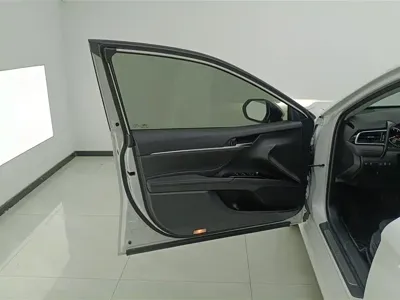 Toyota Camry 2020, 71700 км, за 98800 CNY - фото 7