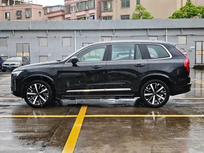 Volvo XC90 PHEV 2025, 13600 км, за 418000 CNY