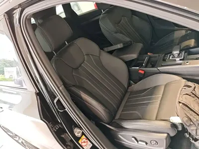 Audi Q5L 2024, 6200 км, за 251100 CNY - фото 25