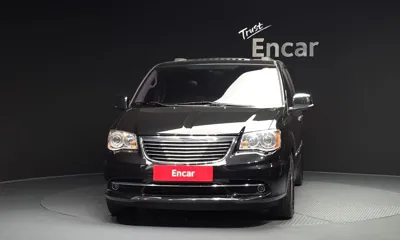 Chrysler Grand Voyager 2016, 141036 км, за 9500000 KRW