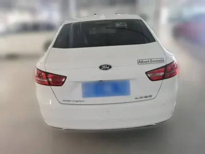 Ford Escort 2018, 51200 км, за 29300 CNY - фото 10