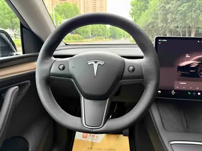 Tesla Model Y 2022, 64000 км, за 163800 CNY - фото 14