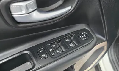 Jeep Renegade 2017, 94782 км, за 9900000 KRW - фото 32