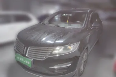 Lincoln MKC · 2017 год