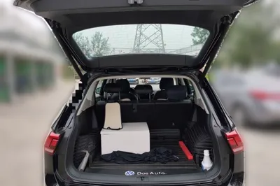 Volkswagen Tiguan L 2019, 89000 км, за 81094.42 CNY - фото 19