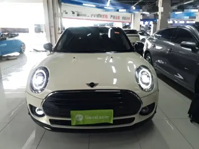 MINI Mini Clubman 2021, 105600 км, за 106500 CNY