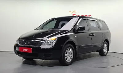 Kia Canival · 2009 год