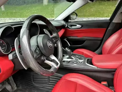 Alfa Romeo Giulia 2020, 58000 км, за 98800 CNY