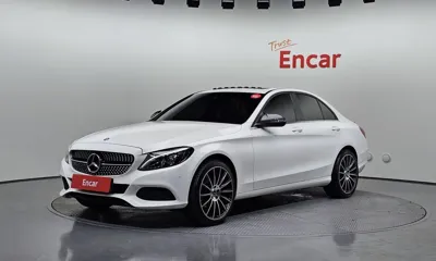 Mercedes-Benz C-Class · 2017 год