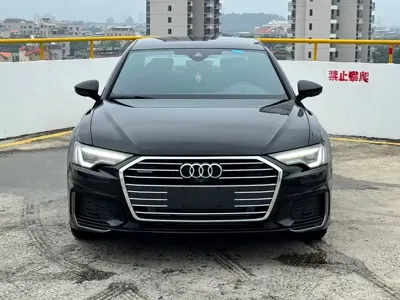 Audi A6L 2022, 45000 км, за 228800 CNY