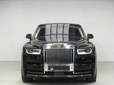 Rolls-Royce Phantom 2021, 29000 км, за 489000000 KRW
