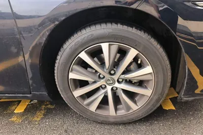 Lexus ES 2018, 105200 км, за 167929.74 CNY - фото 8