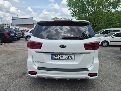 Kia Canival 2019, 157930 км, за 12500000 KRW