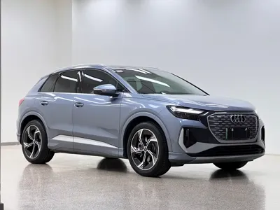 Audi Q4 e-tron 2025, 9000 км, за 150000 CNY