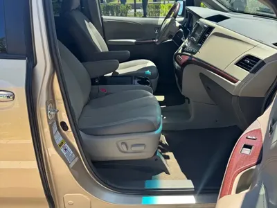 Toyota Sienna 2014, 135000 км, за 95000 CNY - фото 17