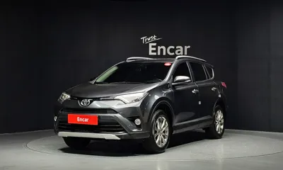 Toyota RAV4 · 2016 год