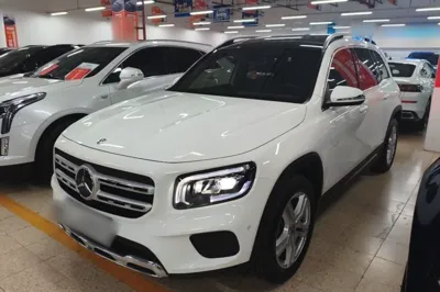 Mercedes-Benz GLB · 2023 год