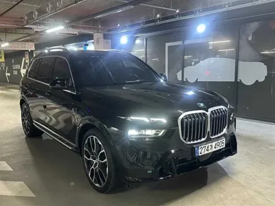 BMW X7 · 2025 год