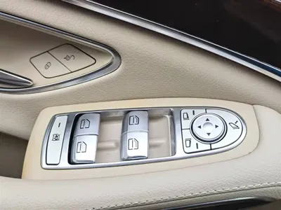 Mercedes-Benz S-Class 2018, 80000 км, за 318800 CNY - фото 41