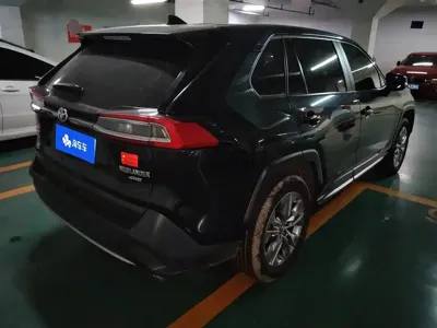 Toyota Wildlander 2021, 55599 км, за 98000 CNY